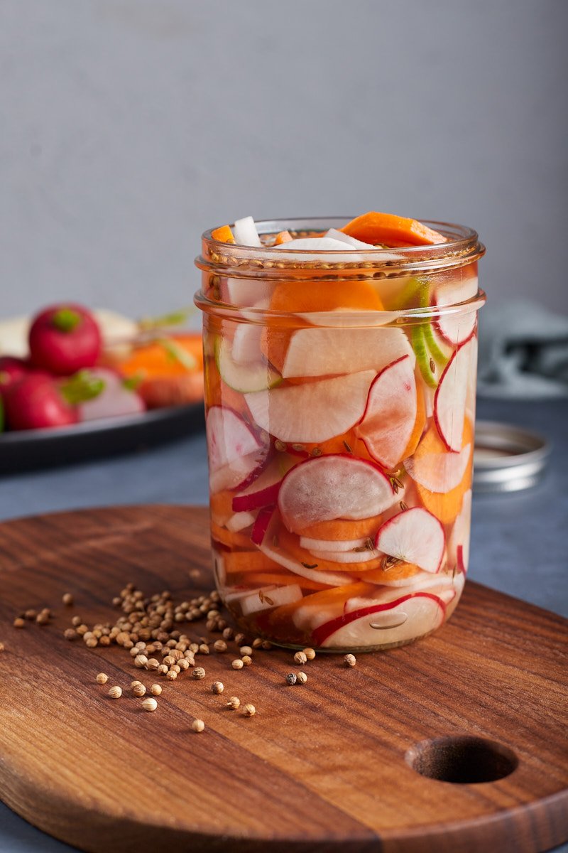 Simple Pickles for Tangy Dish