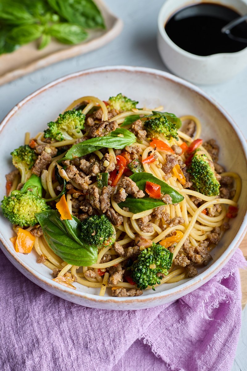 Spaghetti with Spicy Herbs for Hot Dish